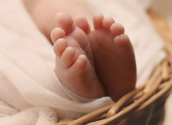 مسلسل تیسری بیٹی کی پیدائش پر سنگدل ماں باپ نے بچی کو ہی مار دیا