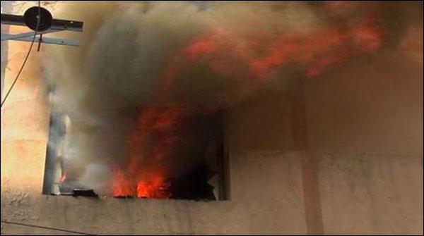 کراچی موبائل مارکیٹ میں شارٹ سرکٹ سے آتشزدگی