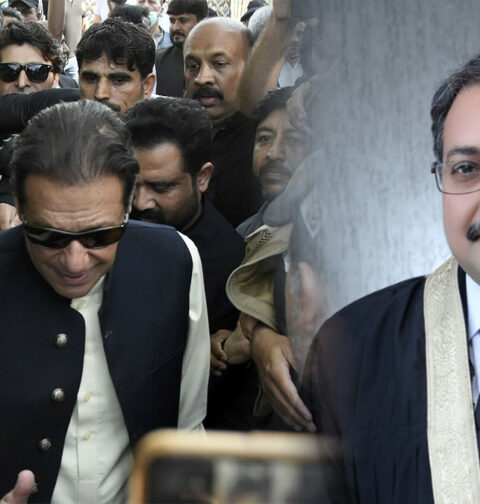 کہاں ہیں عمران خان، عدالتوں کا مذاق بنا رکھا ہے چیف جسٹس عامر فاروق