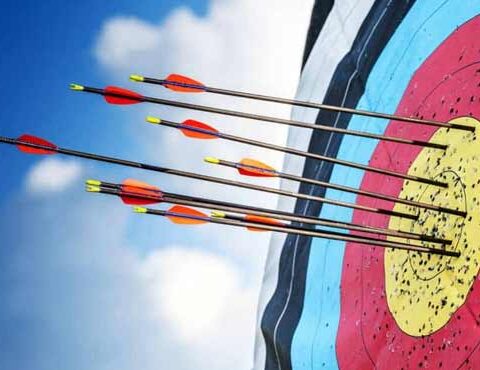 کراچی میں منعقدہ آرچری ایونٹ میں لڑکوں کے ساتھ لڑکیاں بھی پیش پیش