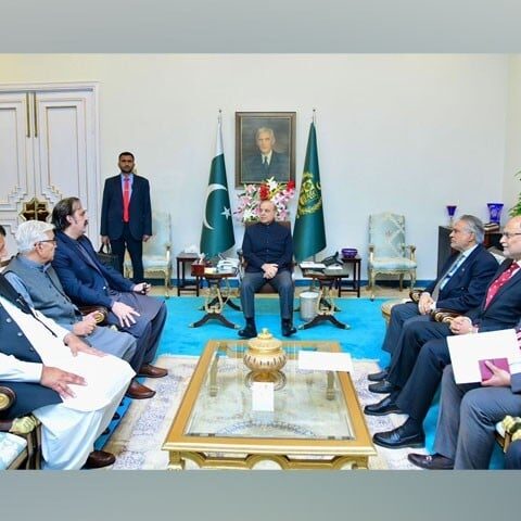 وزیراعظم سے ملاقات، وزیراعلیٰ پختونخوا کا نئے چیف سیکرٹری اور فنڈز کا مطالبہ