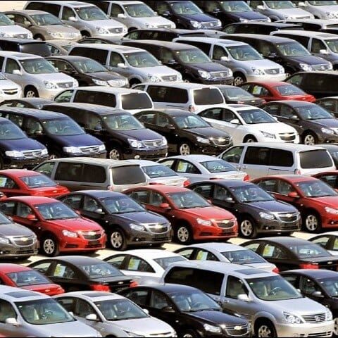 سال 2023؛ پاکستان میں گاڑیوں کی فروخت میں 55 فیصد کمی