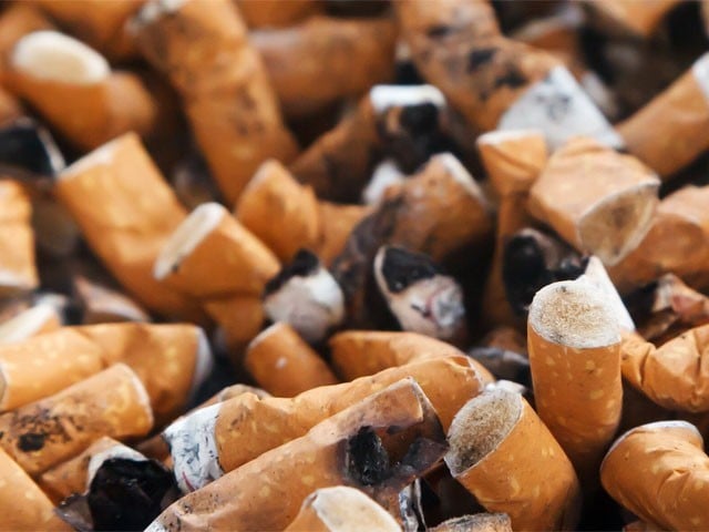 سگریٹ سے ہونے والی آلودگی اربوں ڈالر کے نقصان کا سبب قرار