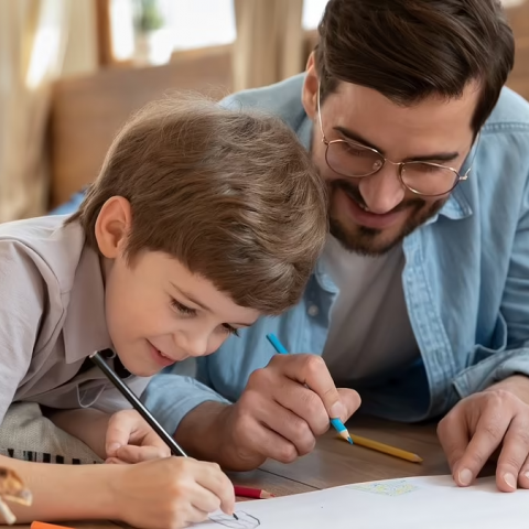 والد کی حوصلہ افزائی بچے کی اسکول میں کارکردگی کو بہتر کرتی ہے، تحقیق