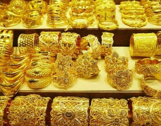ملک بھر میں سونے کی قیمت میں مسلسل اضافے کے بعد کمی