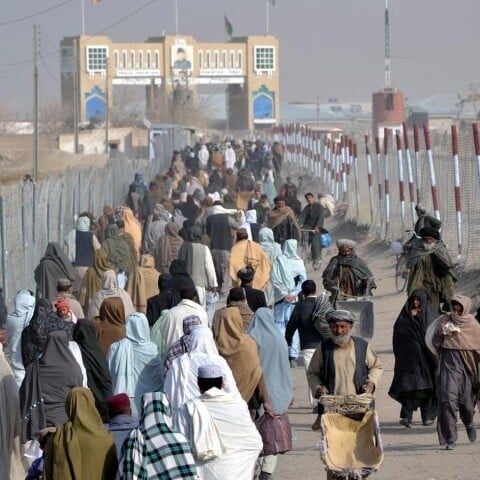 غیر قانونی مقیم افراد کو دی گئی مہلت ختم، کیمپوں پر نفری تعینات، ملک گیر آپریشن شروع