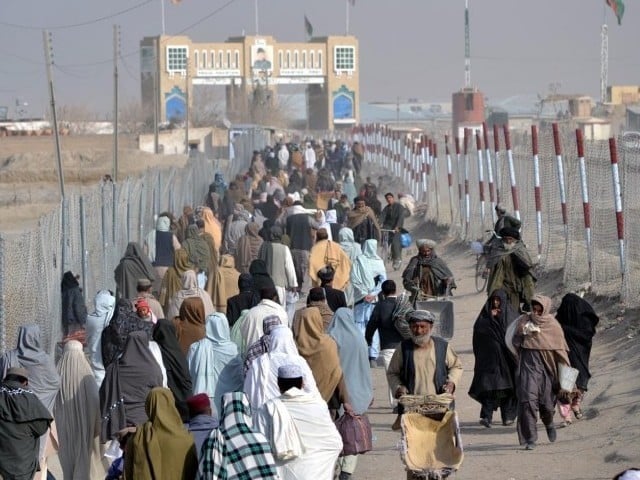 غیر قانونی مقیم افراد کو دی گئی مہلت ختم، کیمپوں پر نفری تعینات، ملک گیر آپریشن شروع