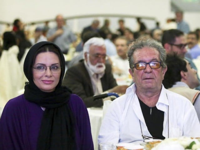 ایرانی فلمساز داریوش مھرجویی بیوی کے ساتھ گھر میں قتل