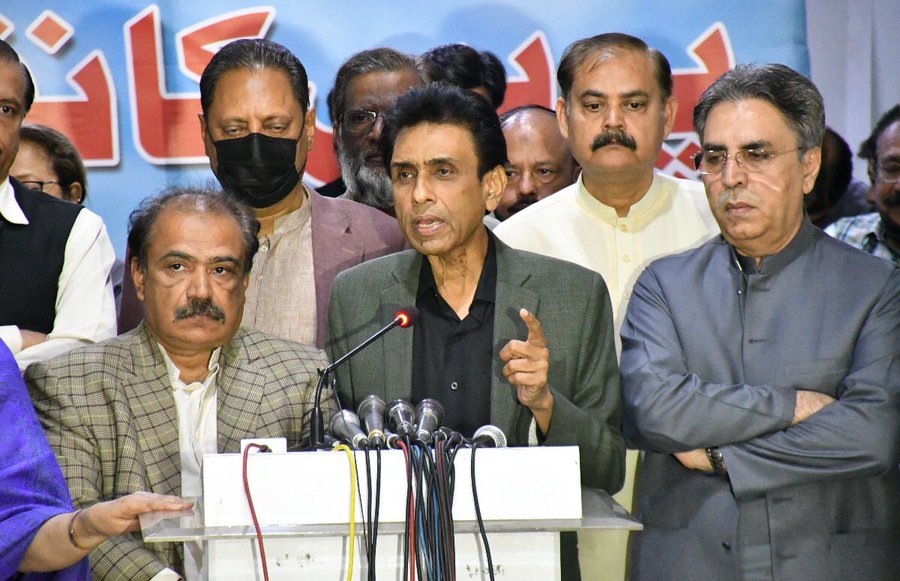 ایم کیو ایم پاکستان کا حکومت سے علیحدگی پرغور