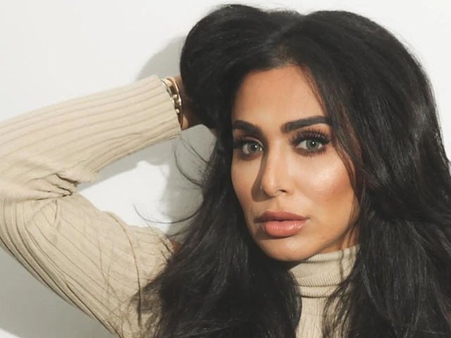 'مجھے خون کا پیسہ نہیں چاہیے'؛ امریکی میک اپ آرٹسٹ کا اسرائیلی خاتون کو جواب