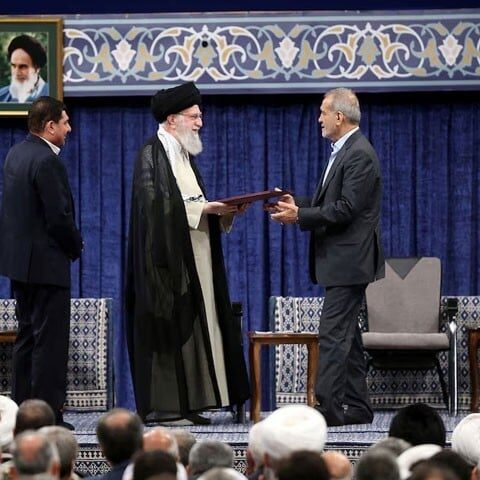 مسعود پزشکیان کی ایران کے نویں صدر کے طور پر باقاعدہ توثیق