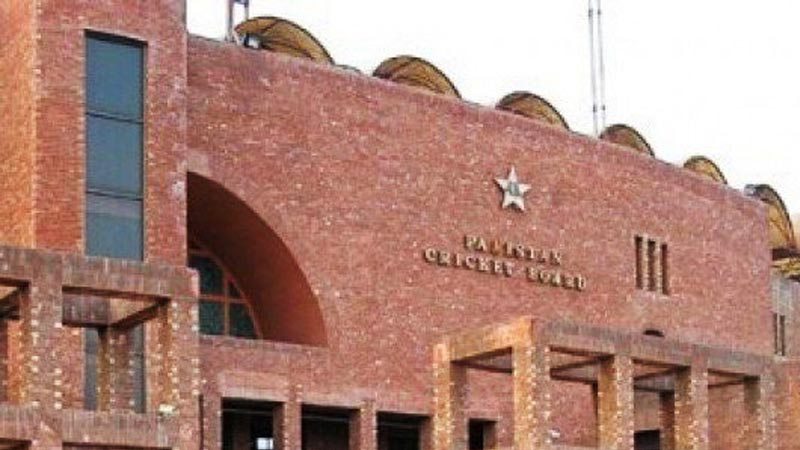 پی سی بی کے سی ای او بچت مہم کی زد میں آگئے