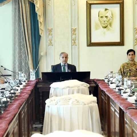 ملک کو درپیش معاشی چیلینجز سے نمٹنے کیلیے سب کو مل بیٹھنا ہوگا، وزیراعظم