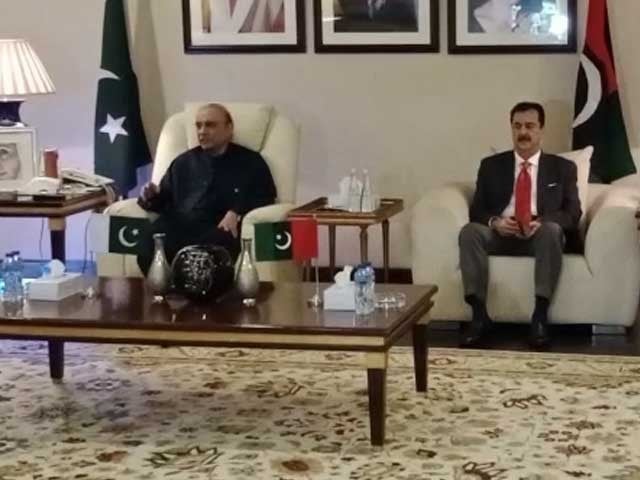 پی ٹی آئی کے سابق اراکین اور ٹکٹ ہولڈرز نے پیپلزپارٹی میں شمولیت اختیار کرلی