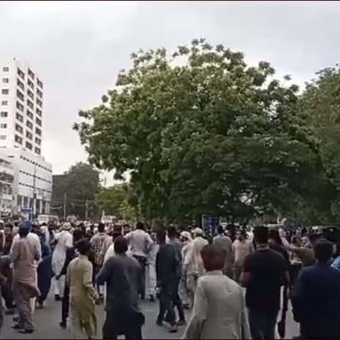 آرٹس کونسل کے باہر جماعت اسلامی اور پیپلز پارٹی کے کارکنوں میں تصادم