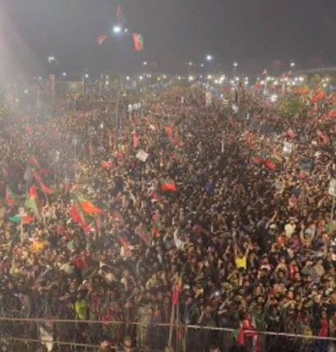 پی ٹی آئی کے جلسے سے گریٹر اقبال پارک کو تقریباً 80 لاکھ روپے کا نقصان