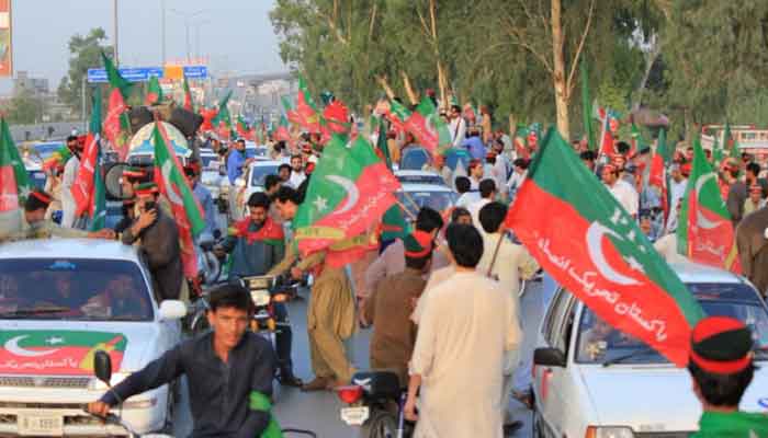 پی ٹی آئی کا ملک بھر میں ریلیاں نکالنے کا فیصلہ
