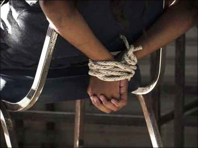 پشاور: 10 کروڑ تاوان کیلیے اغوا کیا گیا ٹرانسپورٹر سمیت ساتھی بازیاب