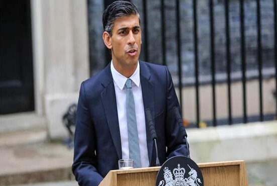 برطانوی وزیراعظم نے فلسطینیوں کے حق میں بولنے والوں کو شدت پسند قراردیدیا
