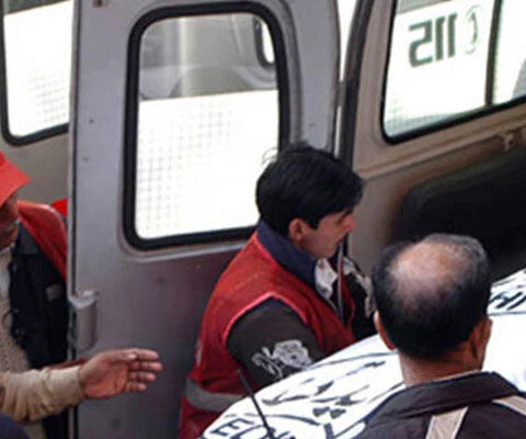 نوشہرہ: موٹر سائیکل سواروں کی گاڑی پر فائرنگ، ڈاکٹر جاں بحق