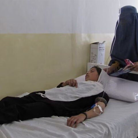 افغانستان کے اسکول میں طالبات کو زہر دیدیا گیا؛60 کی حالت غیر