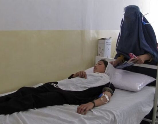 افغانستان کے اسکول میں طالبات کو زہر دیدیا گیا؛60 کی حالت غیر