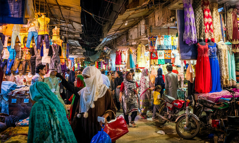 کاروبار رات جلدی بند کرنے کے حکومتی فیصلے کی حمایت کرتے ہیں آل پاکستان انجمن تاجران