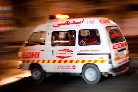 جھنگ: شورکوٹ موٹروے کے قریب مسافر بس اور ٹرالر میں تصادم، 2 افراد جاں بحق 3 زخمی