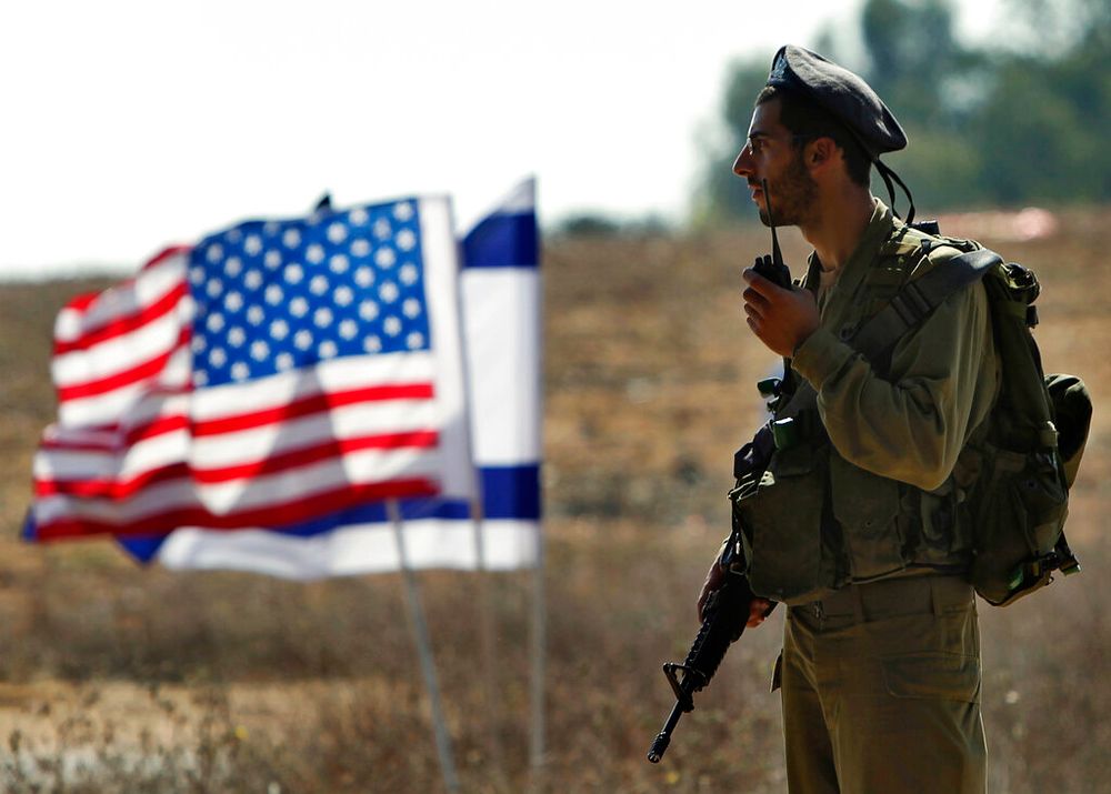 ایرانی جوہری تنصیبات پر حملے کی تیاری امریکا اوراسرائیل کی فوجی مشقیں