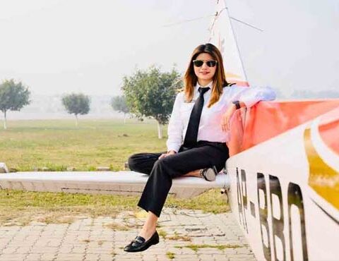 اداکارہ عمارہ چوہدری نے کمرشل پائلٹ بننے کا خواب پورا کرلیا