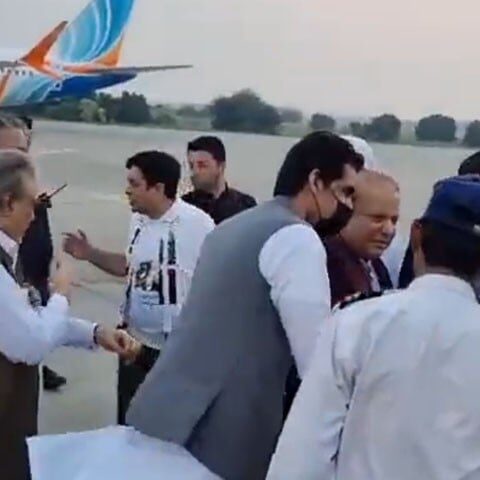نواز شریف کا استقبال؛ استحکام پاکستان پارٹی نے عون چوہدری سے وضاحت طلب کرلی