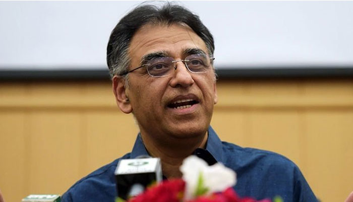 اسد عمر نے الیکشن کمیشن سے معافی مانگ لی