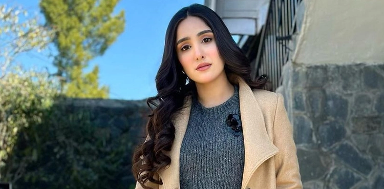 عائزہ اعوان کے شوبز انڈسٹری آنے والی نئی لڑکیوں کو اہم مشورے