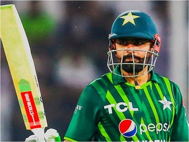 کپتان کی تبدیلی کا عندیہ! قیادت کا تاج پھر بابراعظم سپرد ہونے کا امکان