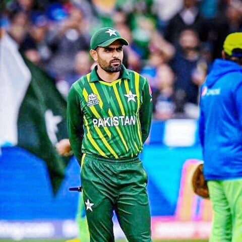 بابراعظم کو وائٹ بال فارمیٹ میں پاکستانی ٹیم کی کپتانی مل گئی