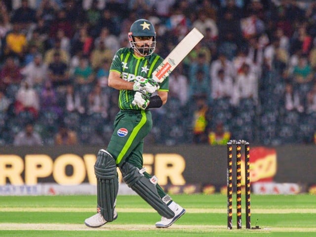ٹی20 ورلڈکپ سے قبل ریکارڈ بُک بابراعظم کے انتظار میں! جانیے