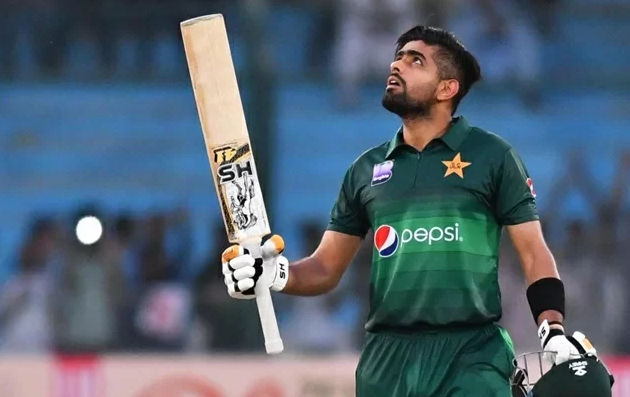 اَن گنت ریکارڈز کے حامل بابراعظم نے 100 ون ڈے میچز کھیلنے کا اعزاز حاصل کرلیا