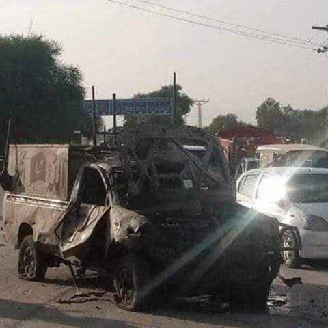بنوں میں فورسز پرافغان شہری کا خودکش حملہ، 2 شہری شہید،3 فوجیوں سمیت 10 زخمی