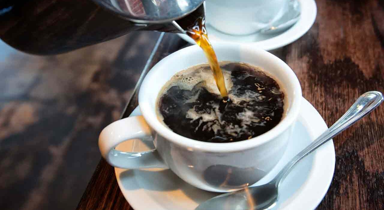 خون میں کیفین کی زیادہ مقدار کم وزن رہنے میں مدد دے سکتی ہے