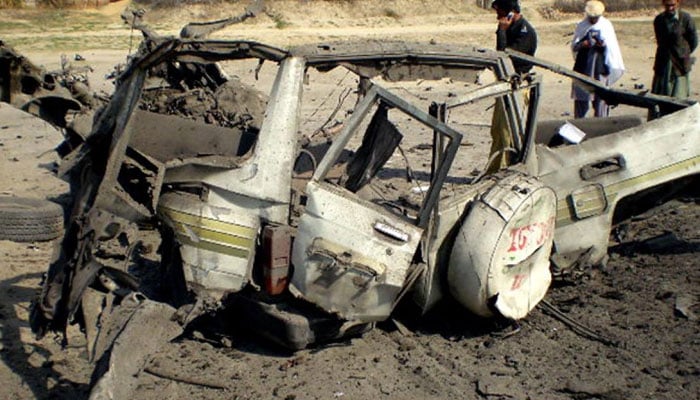 شمالی وزیرستان، گاڑی بارودی سرنگ سے ٹکرا گئی، 2 افراد جاں بحق