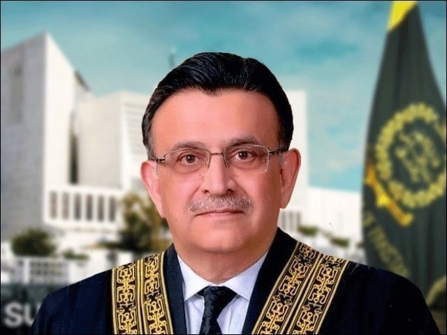 اضافی ٹیکسوں کی وجہ سے ملکی صنعتیں تباہ ہورہی ہیں چیف جسٹس
