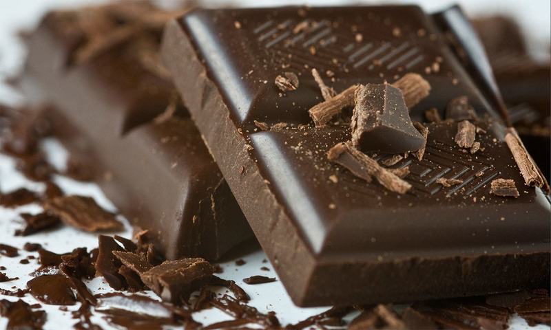 بڑھتی عمر اور یادداشت کمزور؟ چاکلیٹ کھائیں