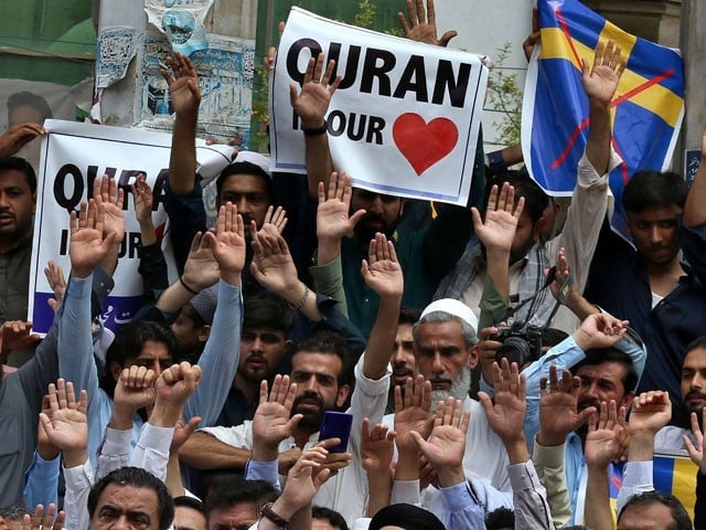 ڈنمارک میں قرآن پاک کی توہین پرقید اور جرمانہ ہوگا، قانون منظور