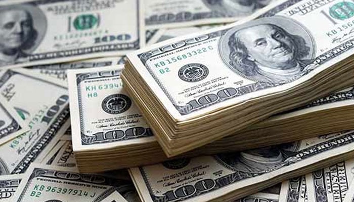 انٹر بینک میں ڈالر کی قیمت 300 روپے سے اوپر برقرار
