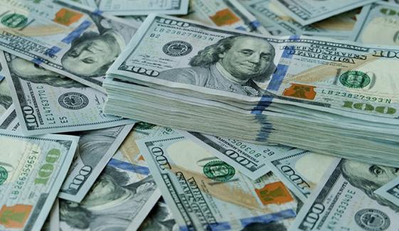 انٹر بینک: ڈالر 285 روپے 75 پیسے کا ہو گیا