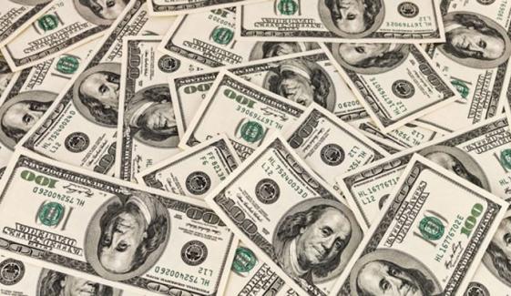 انٹر بینک میں ڈالر کی قدر میں اضافہ اوپن مارکیٹ میں تیسرے دن بھی مستحکم رہا