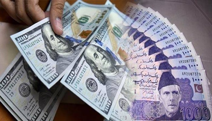اوپن مارکیٹ میں ڈالر 285 روپے کا ہو گیا
