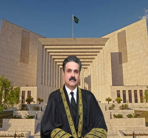 عہدہ سنبھالنے کے پہلے ہی روز نئے چیف جسٹس کے اہم اقدامات