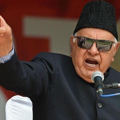 ایٹمی طاقت رکھنے والے پاکستان نے چوڑیاں نہیں پہن رکھیں؛ فاروق عبداللہ