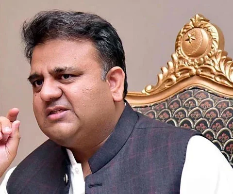 عمر فاروق کو گھڑی فروخت کی نہ اس شخص کا عمران خان سے کوئی تعلق ہے فواد چوہدری